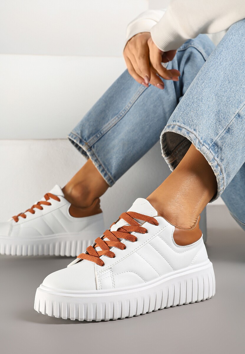 Czarno-Białe Sneakersy na Platformie Ozdobionej Tłoczonej Zdivona