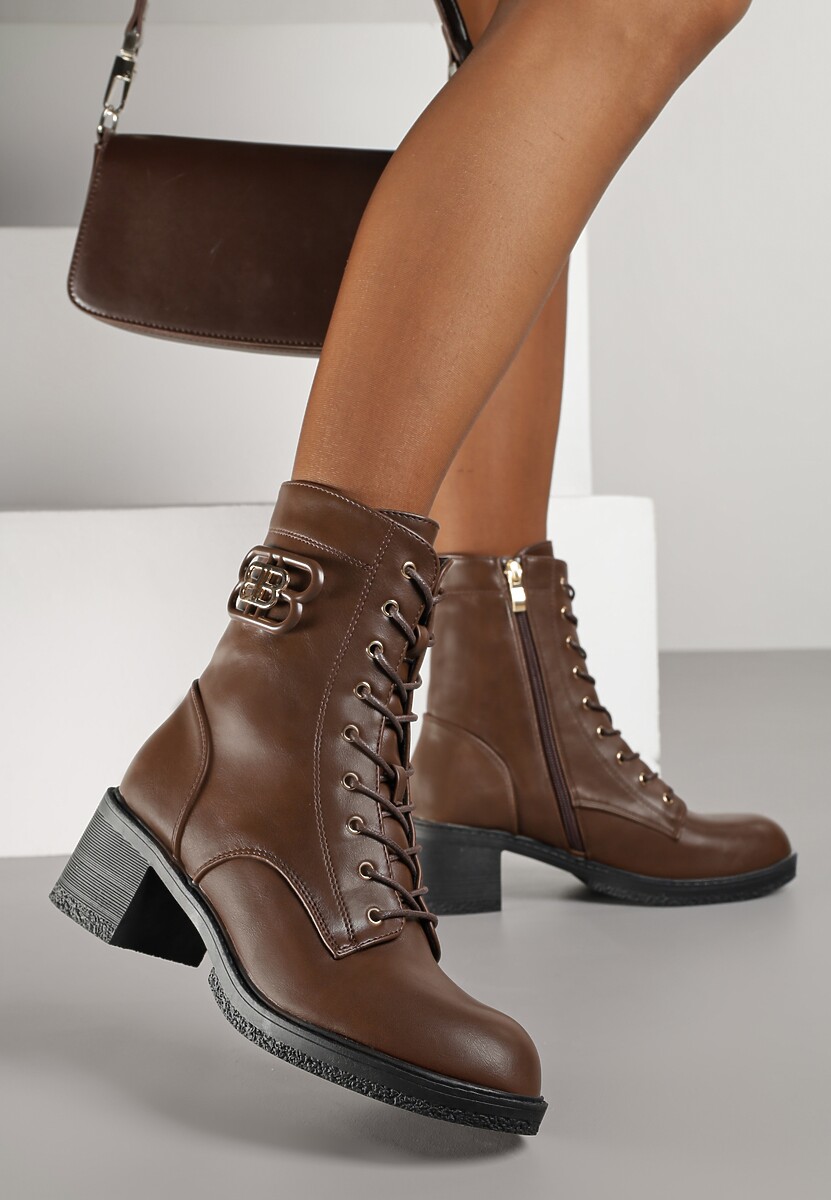 Brązowe Botki Vices o Fasonie Trzewików na Słupku Zdobione Aplikacją Nuvitte