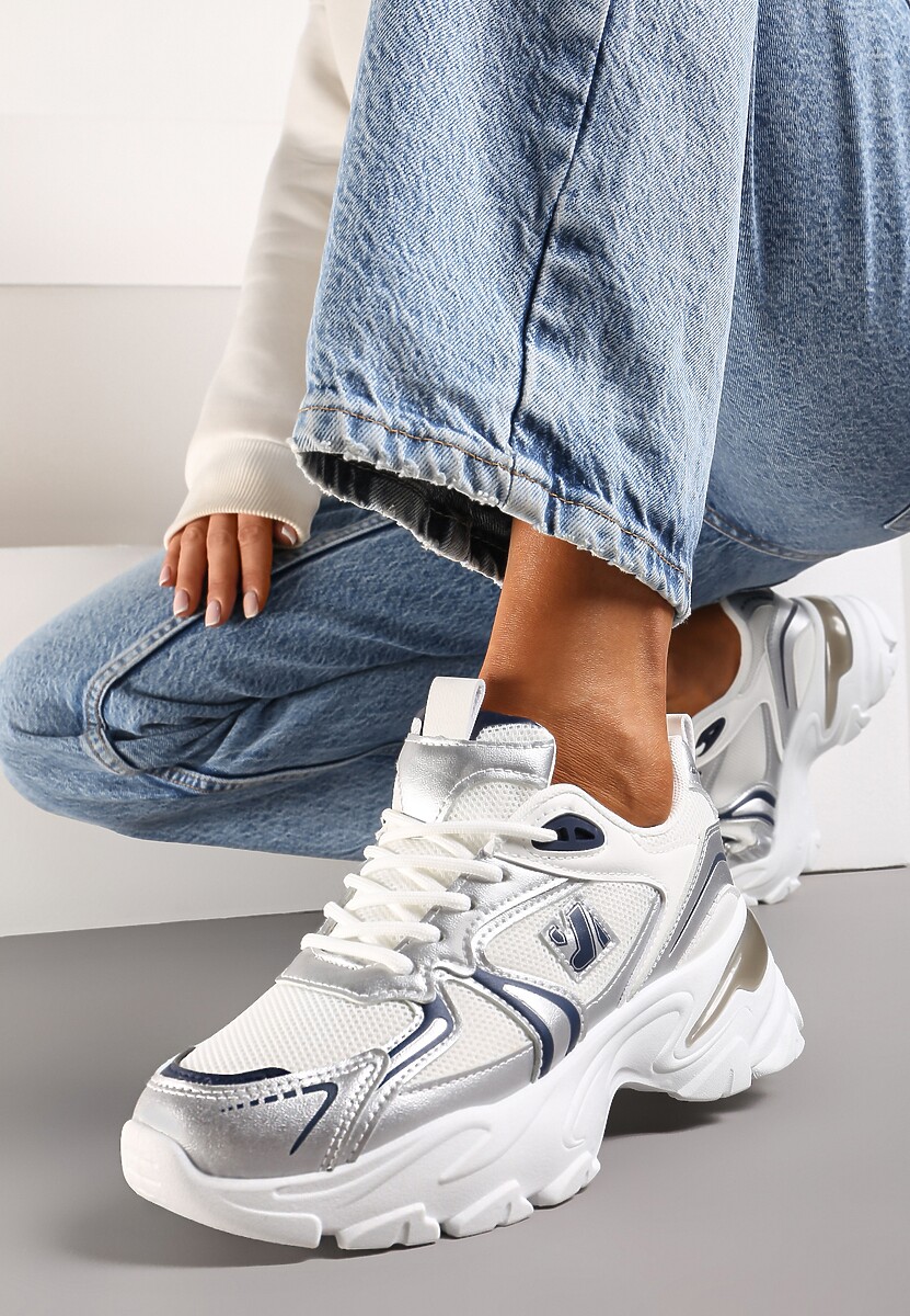 Biało-Srebrne Sznurowane Sneakersy z Ekoskóry na Grubej Podeszwie z Siateczkową Wstawką Aldaria