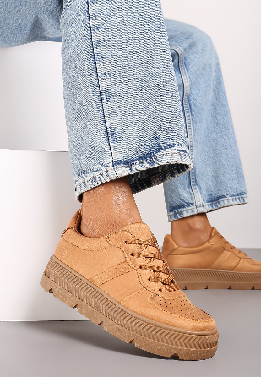 Ciemnobeżowe Sneakersy z Perforacją na Żłobionej Podeszwie Riparian Rights