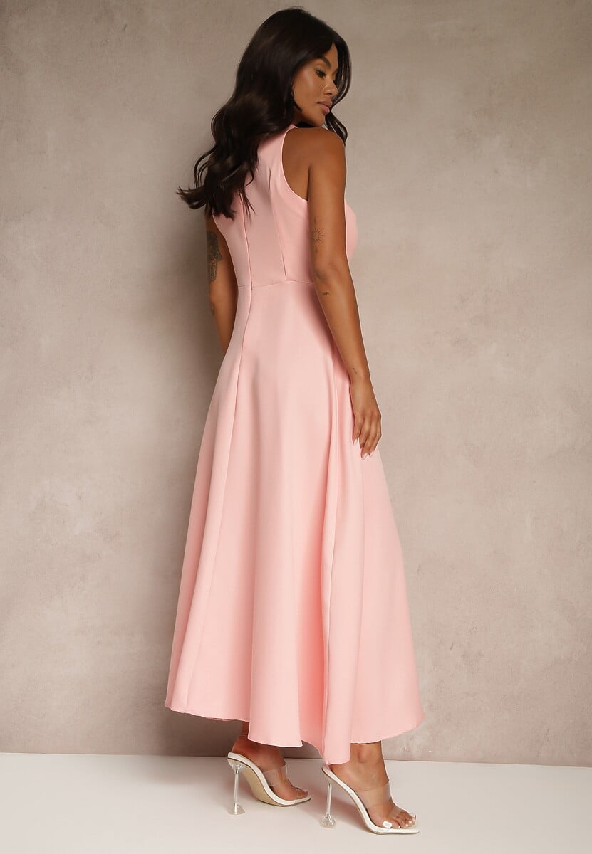 Różowa Koktajlowa Sukienka z Wiskozą i Dekoltem Halter Dolmanna
