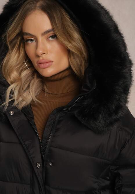 Czarna Pikowana Kurtka z Kapturem i Futerkiem Komisia