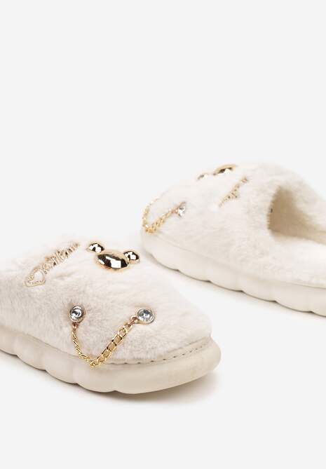 Białe Kapcie na Płaskiej Podeszwie z Futerkiem Ozdobione Łańcuszkiem i Cyrkoniami Reanivia