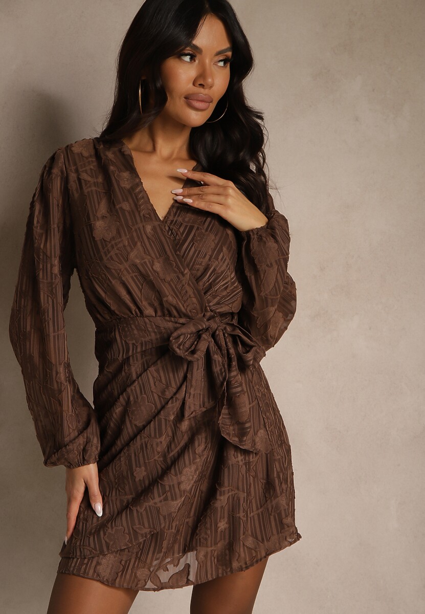 Brązowa Sukienka w Kwiaty o Kopertowym Kroju z Wiązanym Paskiem Essna