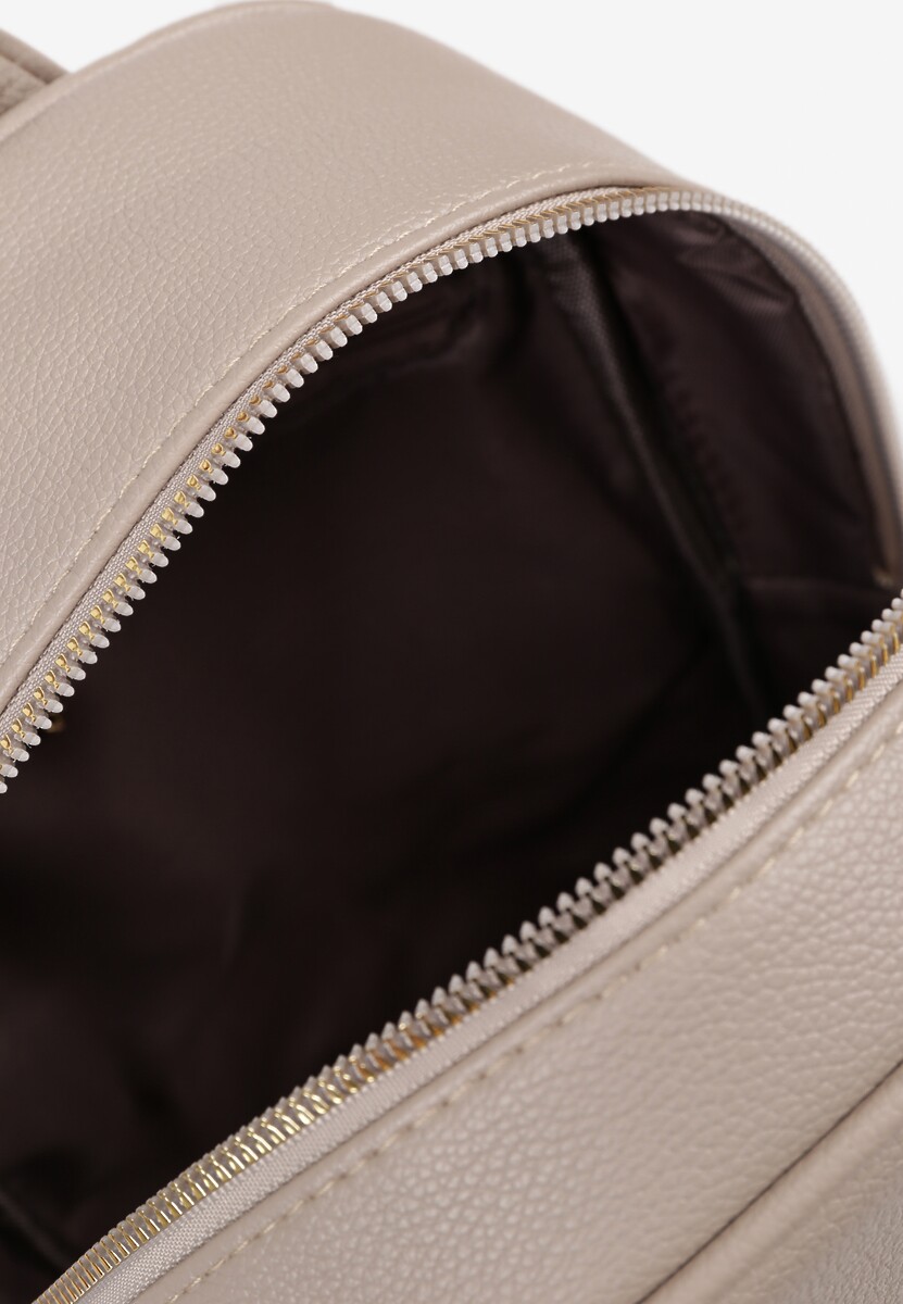 Ciemnobeżowy Mały Plecak Trapezowy Zdobiony Aplikacją Paseriela