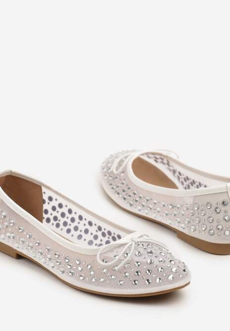 Białe Siateczkowe Balerinki Zdobione Cyrkoniami i Kokardką Revia