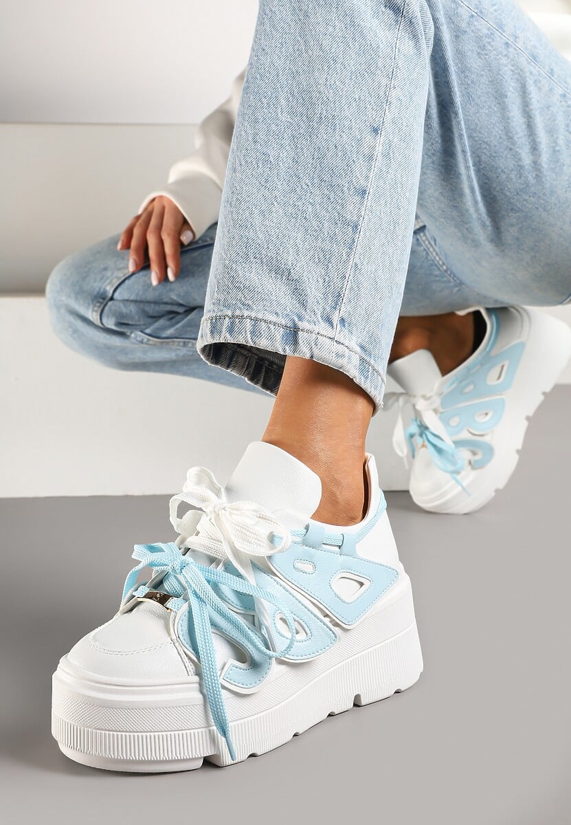 Biało-Niebieskie Sneakersy Vices na Płaskiej Podeszwie z Geometryczną Aplikacją Nelenith