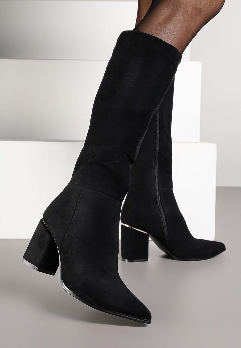 Czarne Kozaki przed Kolano na Słupku ze Szpiczastym Noskiem Karemara