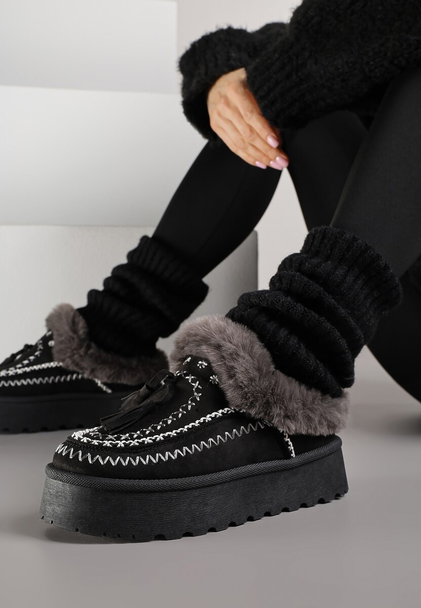 Czarne Śniegowce na Platformie Ozdobione Frędzlami i Haftem Ezivelle