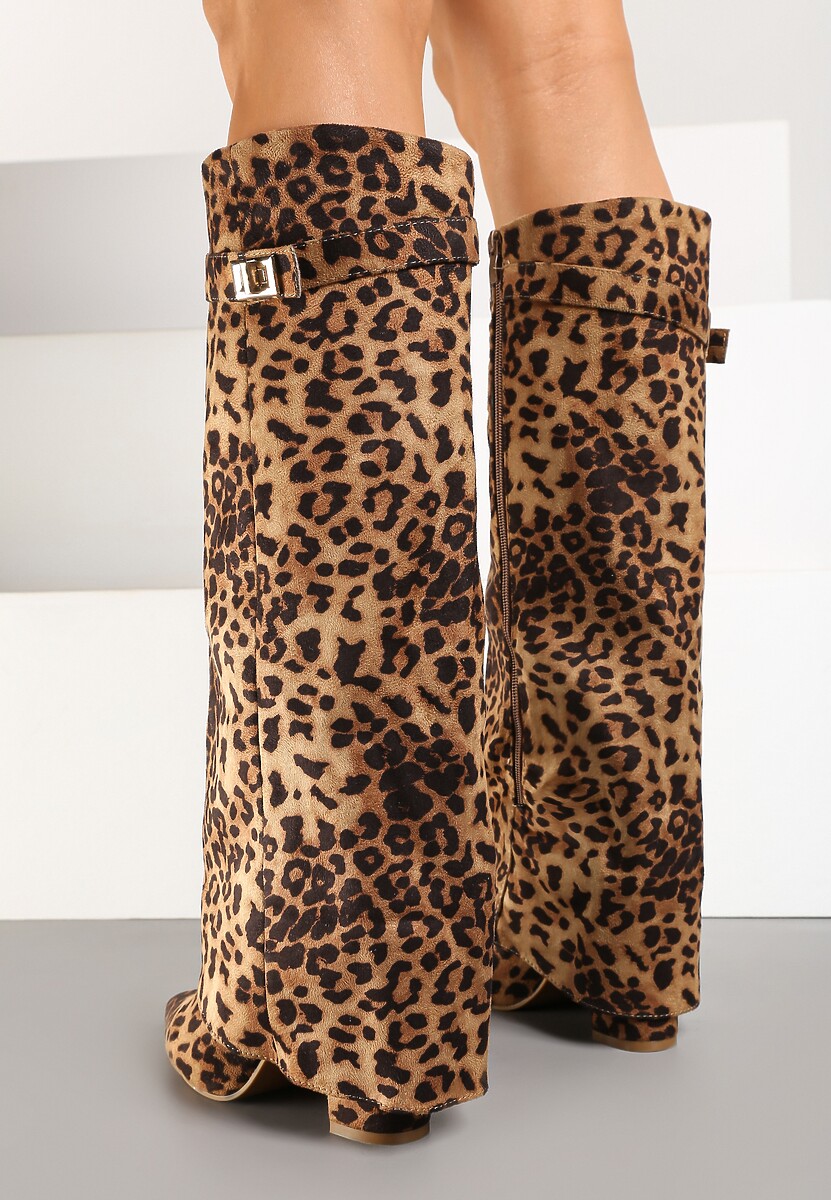 Brązowe Kozaki w Panterkę na Słupku z Wywiniętą Cholewką i Klamerką Upaxa