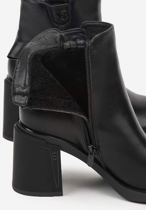 Czarne Botki do Kostki VICES na Słupkowym Obcasie z Aplikacją przy Cholewce Nelerie