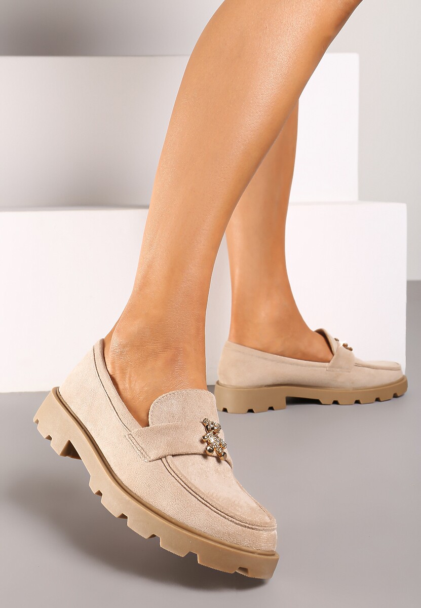 Złote Mokasyny na Płaskiej Podeszwie Ozdobione Cyrkoniowym Misiem Nevithra