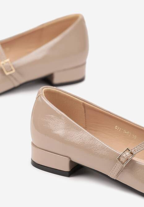 Ciemnobeżowe Balerinki Lakierowane Vices z Wkładką ze Skóry Naturalnej Ozdobione Paskiem Tikkie