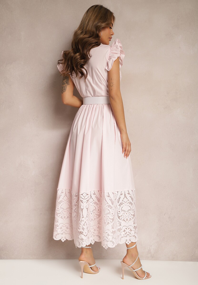 Różowa Koszulowa Sukienka z Ażurowym Zdobieniem i Paskiem z Prostokątną Klamrą Trika