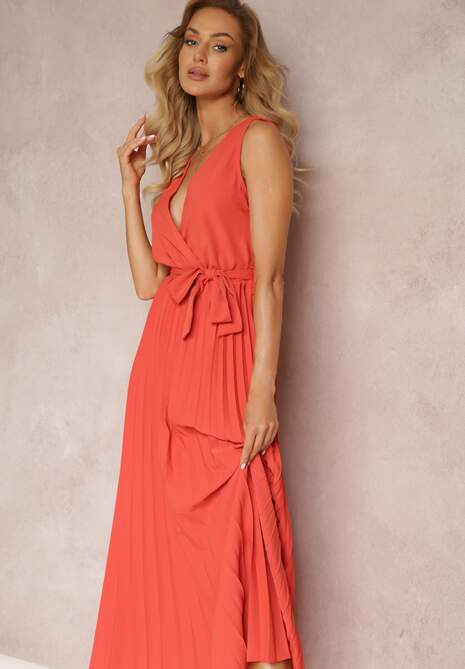 Czerwona Rozkloszowana Sukienka Maxi z Plisowanym Dołem i Gumką w Talii Sare