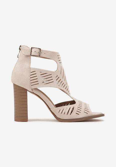 Beżowe Sandały na Słupku Ozdobione Ażurowym Wzorem Grelidi