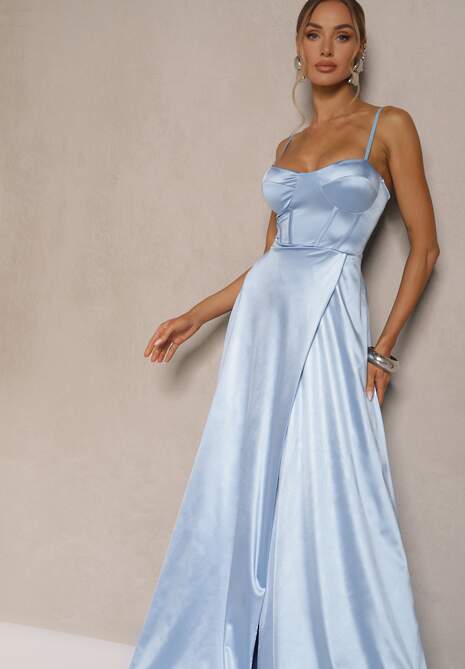 Jasnoniebieska Sukienka na Ramiączkach o Rozkloszowanym Kroju z Wiązaniem na Plecach Katirione