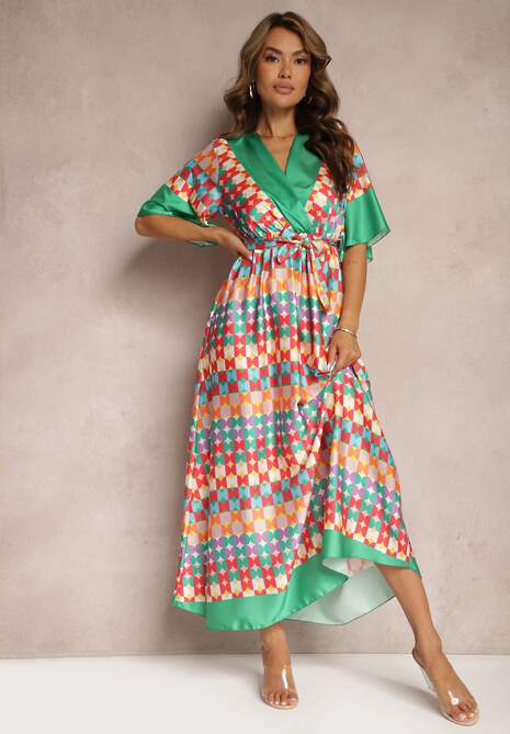 Zielona Rozkloszowana Sukienka Maxi z Głębokim Dekoltem i Gumką w Pasie Saviak