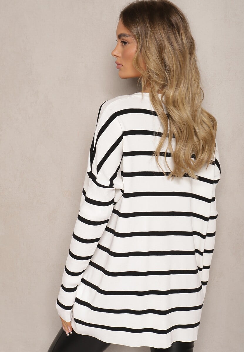 Biały Długi Sweter Nietoperz w Paski Gelavana