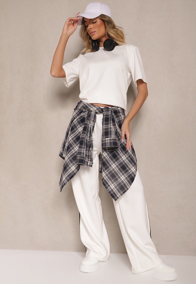 Biały T-shirt Oversize z Wiskozą o Klasycznym Fasonie Adeleina