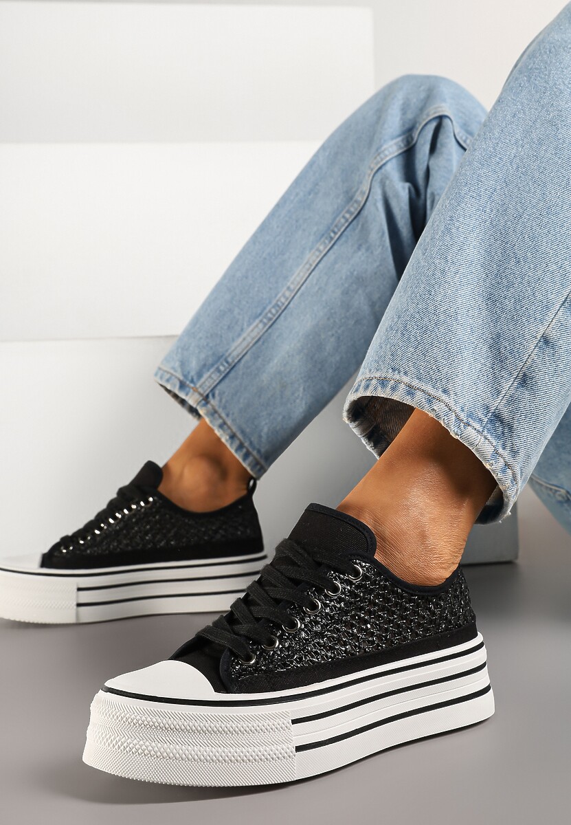 Czarne Trampki na Platformie Ozdobione Koronką Emozi