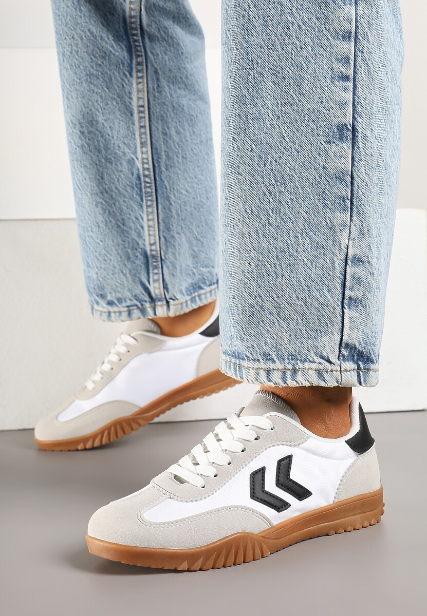 Białe Sneakersy Typu Kultowe Tenisówki Zdobione Przeszyciami Naporae