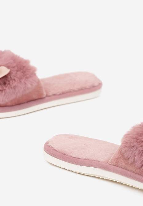 Ciemnoróżowe Kapcie Tryphadia