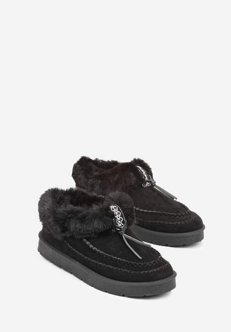 Czarne Śniegowce na Platformie Ozdobione Haftem i Futerkiem Linedis