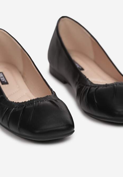 Czarne Balerinki Nemesise