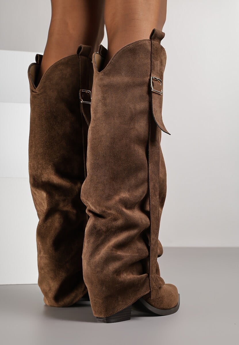 Brązowe Kozaki na Stożku Typu Kowbojki Ozdobione Klamrą i Wywiniętą Cholewką Nalirella