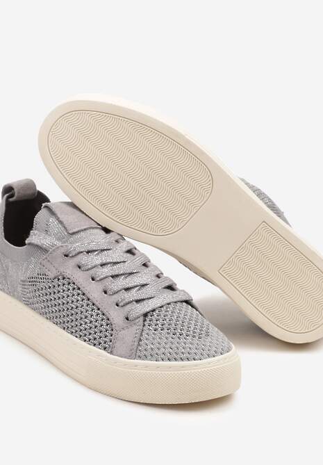 Srebrne Siateczkowe Sneakersy Ozdobione Metaliczną Nicią Nimiarene