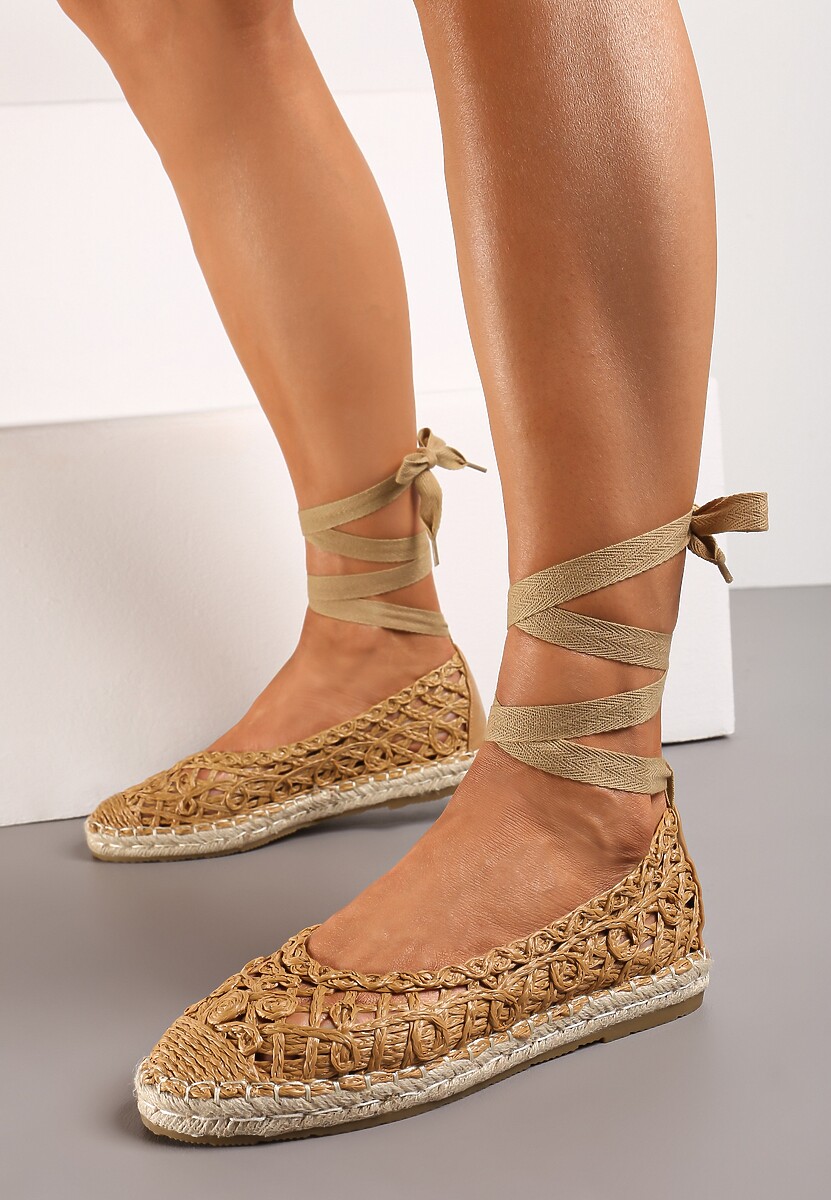 Brązowe Balerinki z Imitacji Skóry o Plecionym Fasonie ze Sznurowaniami Wokół Kostki Elluna