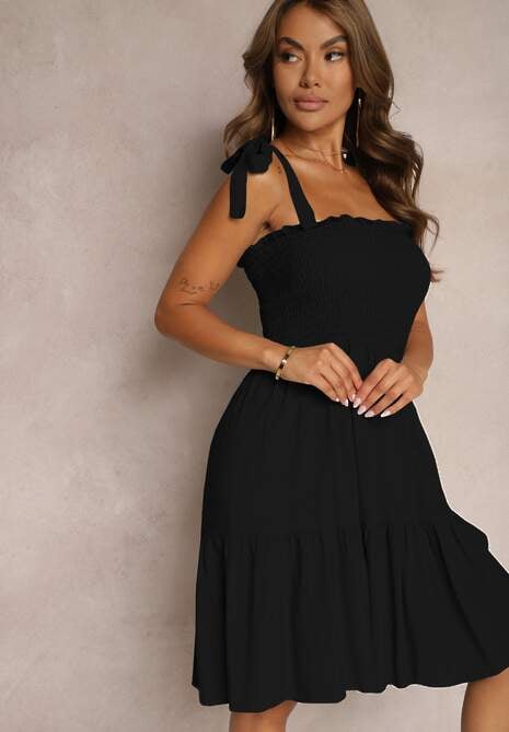 Czarna Bawełniana Sukienka na Ramiączkach z Gumką w Pasie o Rozkloszowanym Kroju Holfea