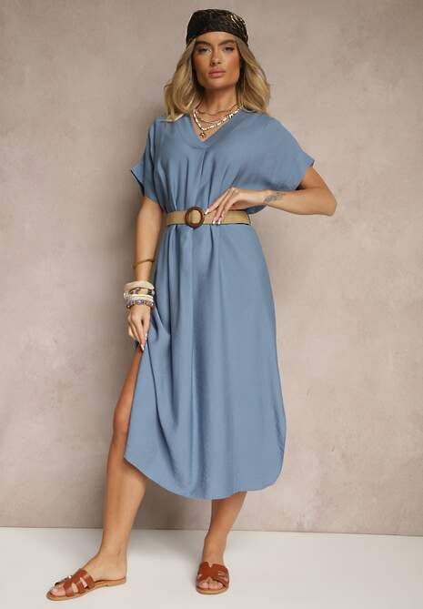 Niebieska Pudełkowa Sukienka z Wiskozy z Dekoltem V Paskiem i Rozcięciami po Bokach Soniloria