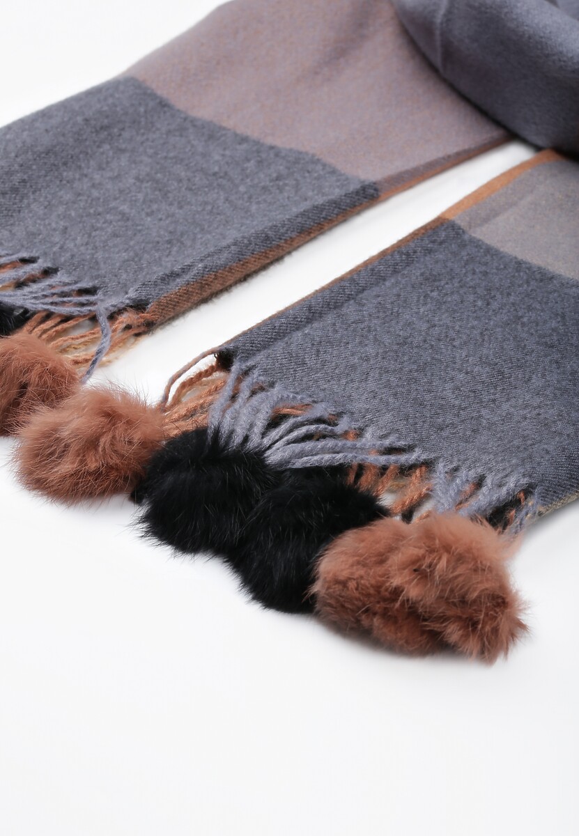 Brązowy Szalik w Szeroką Kratę z Pomponami Voso