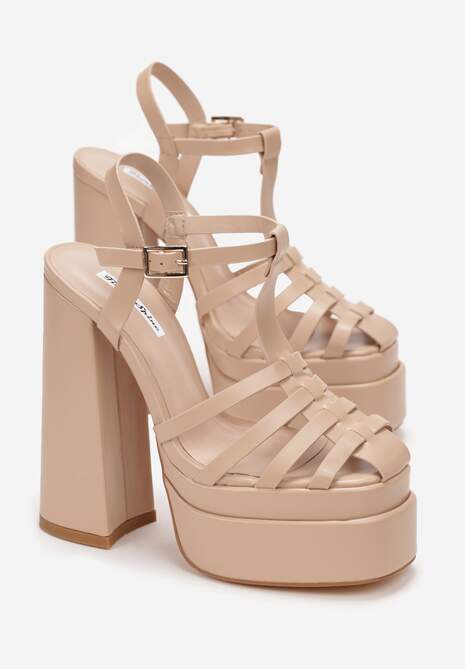 Beżowe Sandały na Wysokim Słupku i Platformie z Kwadratowym Noskiem i Sprzączką Lakota