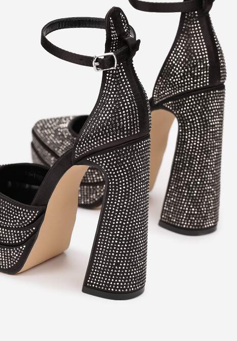 Czarne Sandały w Cyrkonie na Platformie i Słupku Irmeli