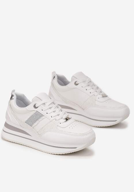 Biało-Srebrne Sneakersy z Ekoskóry z Ozdobnymi Wstawkami i Grubą Podeszwą Amifa