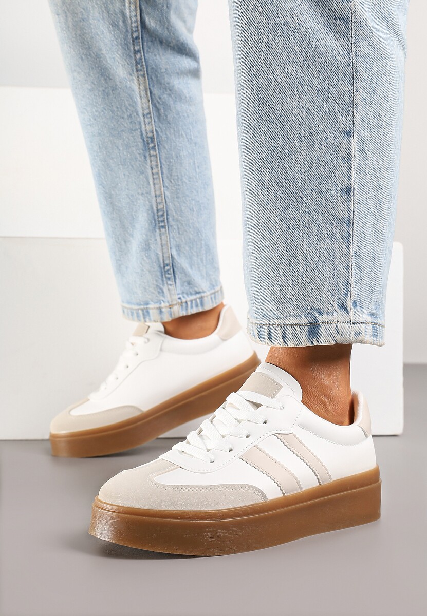 Biało-Beżowe Sneakersy na Kauczukowej Podeszwie Ozdobione Paskami Nilimea