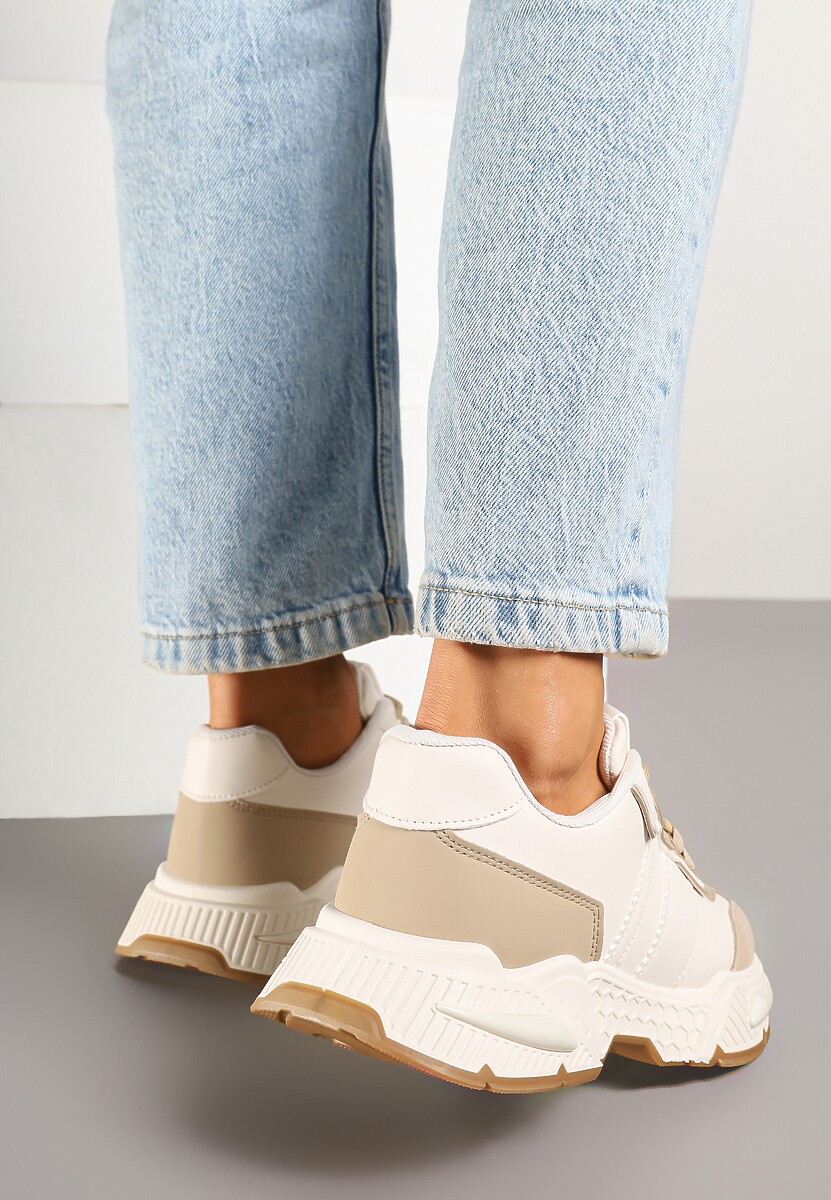 Ciemnobeżowe Sneakersy w Streetwearowym Stylu z Ozdobnymi Przeszyciami Isallena