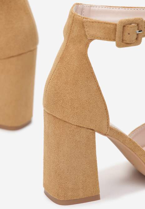 Brązowe Czółenka ze Szpiczastym Noskiem na Słupku Perseresa