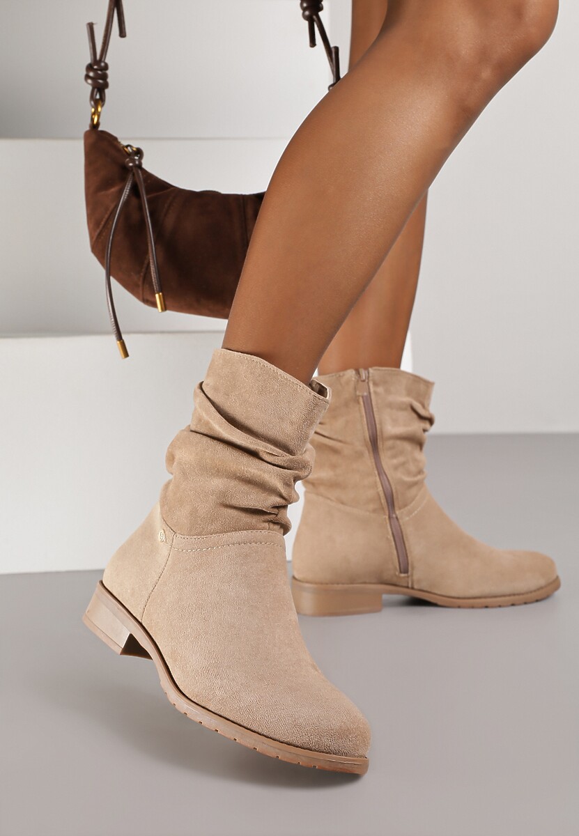 Beżowe Botki na Płaskiej Podeszwie Ozdobione Marszczoną Cholewką Lerisana