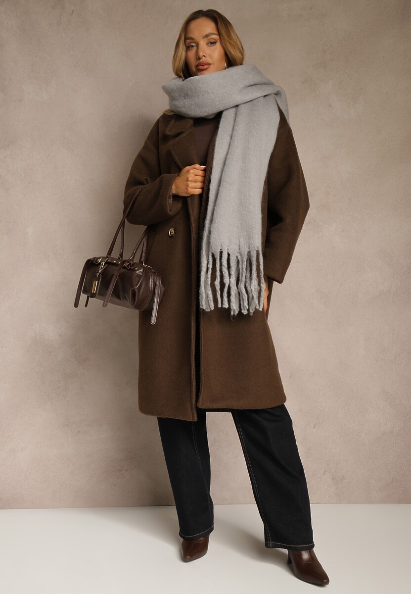 Czerwony Szalik Ozdobiony Frędzlami Owedela