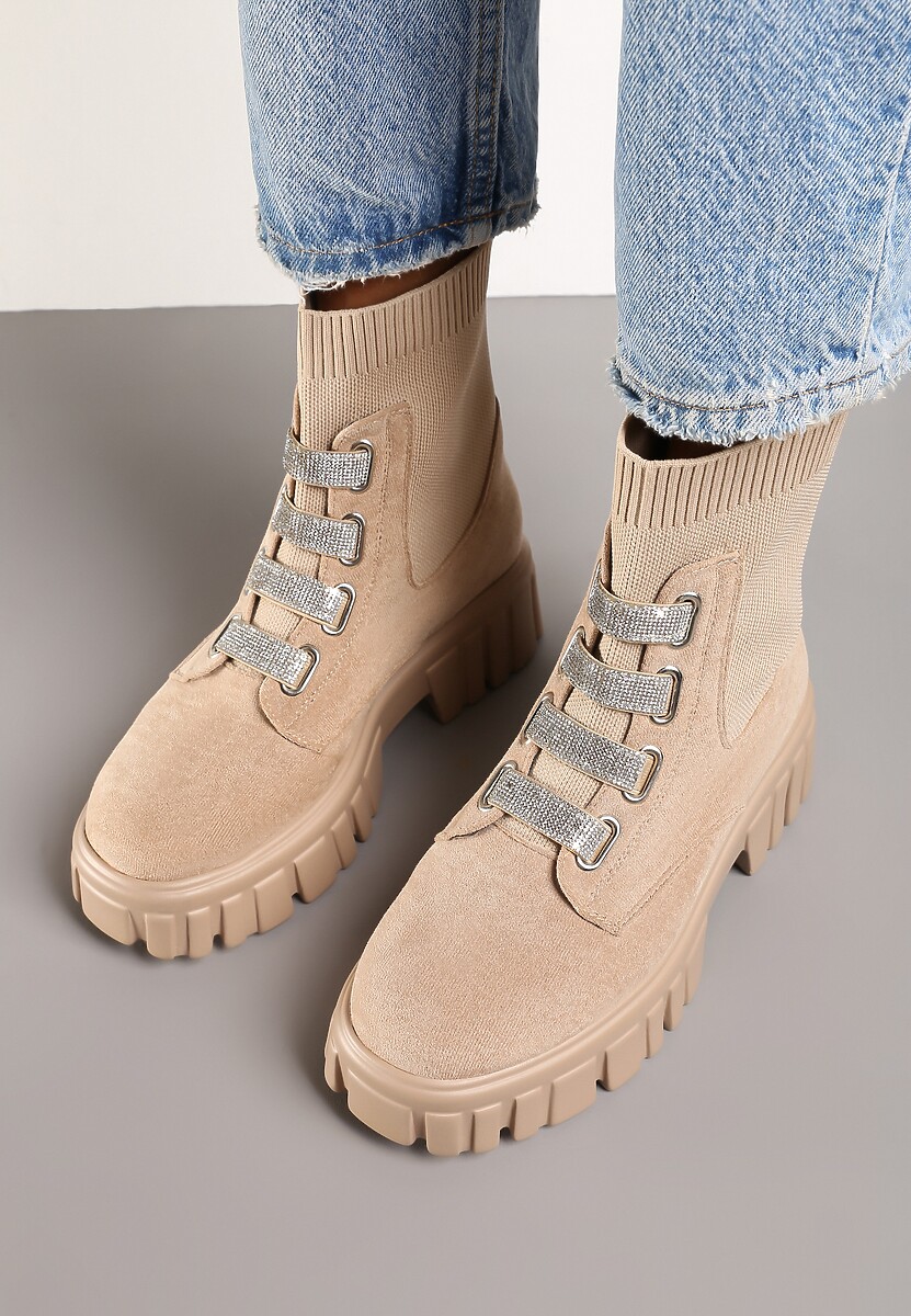 Ciemnobeżowe Botki na Tłoczonej Platformie z Elastyczną Cholewką i Cyrkoniowymi Sznurówkami Venthea