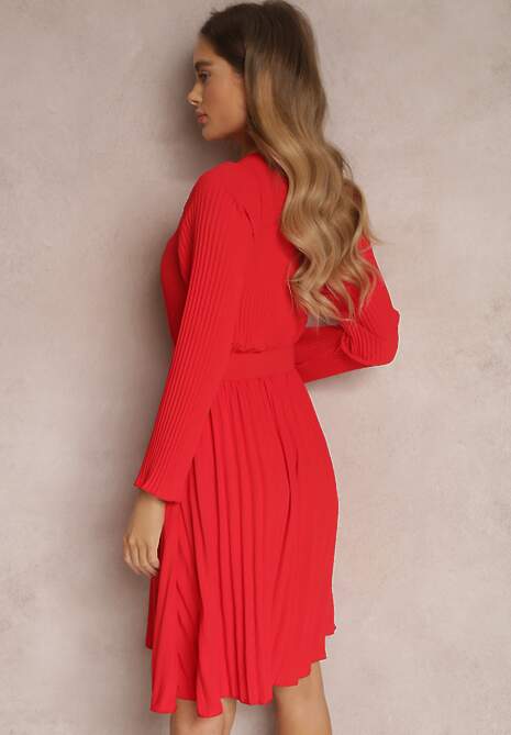Czerwona Sukienka Plisowana z Paskiem Phile