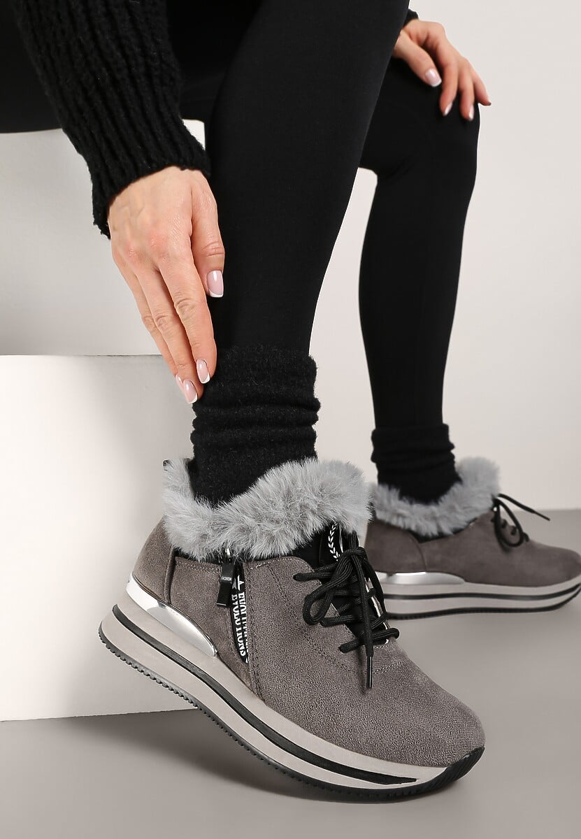 Szare Sneakersy na Płaskiej Podeszwie z Napisem i Futerkiem Taricea
