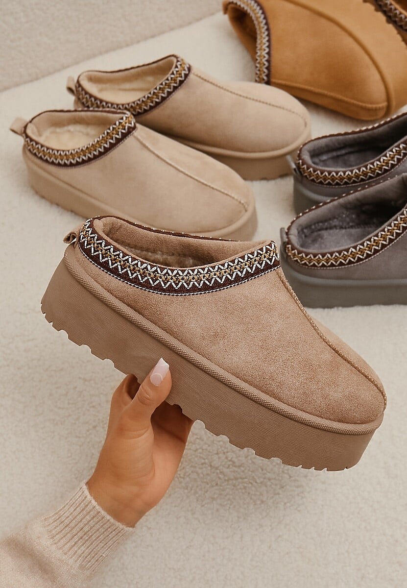 Ciemnobeżowe Śniegowce na Platformie z Ozdobnym Paskiem Lotiara