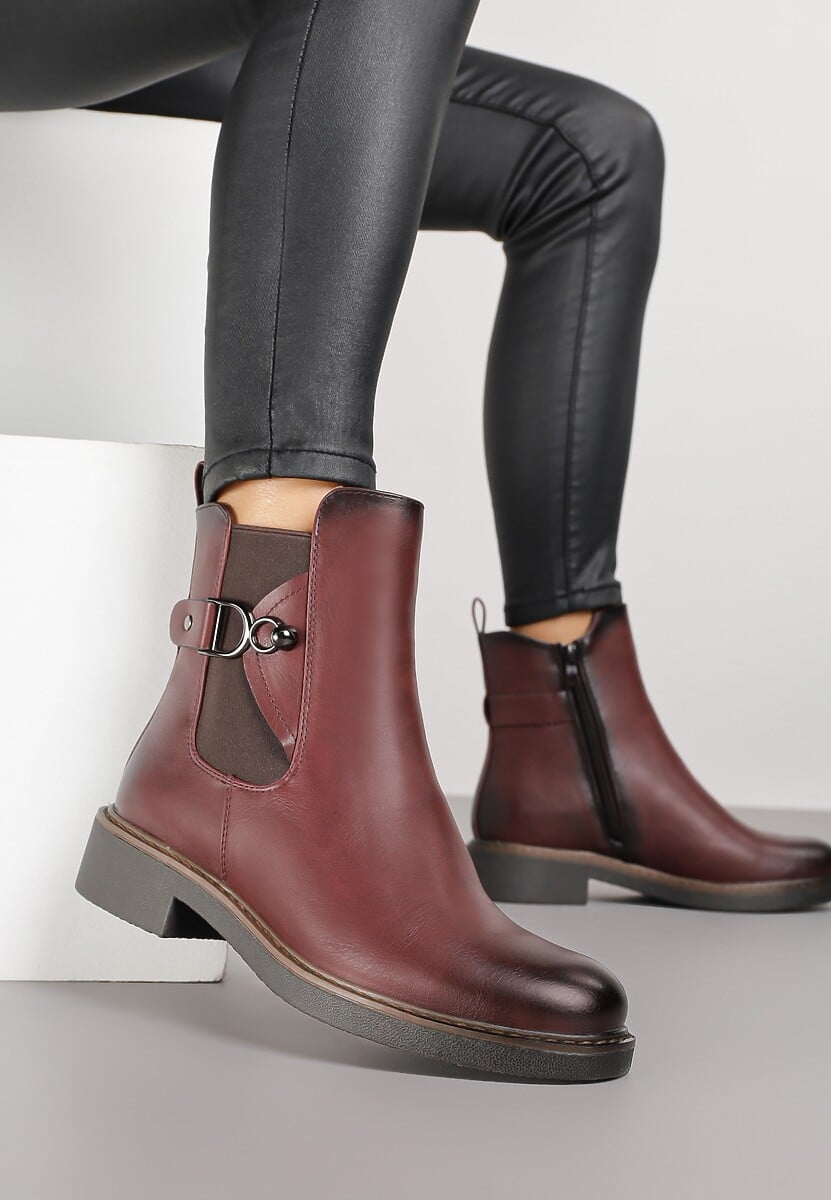 Bordowe Botki Typu Sztyblety z Klamerką i Ozdobnym Paskiem przy Cholewce Hanice