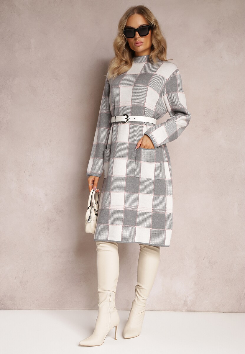 Szara Sukienka o Pudełkowym Fasonie z Sweterkowej Dzianiny w Kratkę Einestia