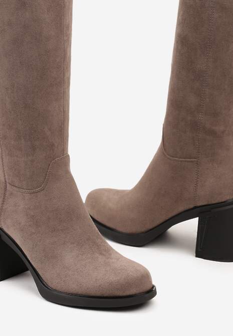 Ciemnobeżowe Kozaki na Słupku w Stylu Muszkieterek Cediara